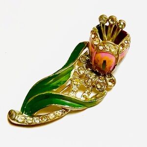 Vintage* 1942 Coro Enamel Trembler Tulip FurClip / Brooch